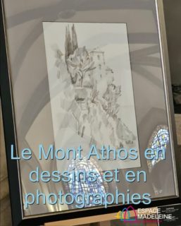 Le Mont Athos en dessins et en photographies
Un regard spirituel et artistique sur la Sainte Montagne
Du 7 septembre au 5 octobre au Temple de la Madeleine
Du mardi au samedi de 12 à 17 heures.
Après plus de cinquante expéditions menées sur près de vingt ans, cette exposition exceptionnelle réunit les œuvres graphiques et photographiques d’Andrey Yanev et de son compagnon de route Miroslav Dachey, témoins et interprètes sensibles du Mont Athos.
« Le Mont Athos en dessins et en photographies » n’a pas pour seule ambition de représenter ce haut lieu du monachisme orthodoxe, mais de proposer une véritable immersion intérieure. Les œuvres présentées — portraits, paysages, scènes de vie monastique — sont traversées par la lumière du silence, de la prière et du temps liturgique.
Ce projet artistique se veut à la fois témoignage et expérience spirituelle, une cartographie visuelle née de pèlerinages, d’échanges et de contemplation.
Chaque image devient passage, non pas vers un territoire géographique, mais vers un espace sacré : le Mont Athos tel qu’il se révèle à ceux qui le cherchent au-delà de sa surface visible.
L’exposition a déjà été accueillie dans de nombreuses villes en Bulgarie et en Europe et est présentée à Genève grâce à l’initiative de la Paroisse bulgare orthodoxe de Genève.
#montathos #dessins #photographies #paroisseorthodoxebulgare #andreyyanev #miroslavdachev #cssc #egliseouverte #citychurch #offenekirche #espacemadeleine #templedelamadeleine #œcuménique #protestant #reformée #epg_geneve #spiritualité  #genfreformiert